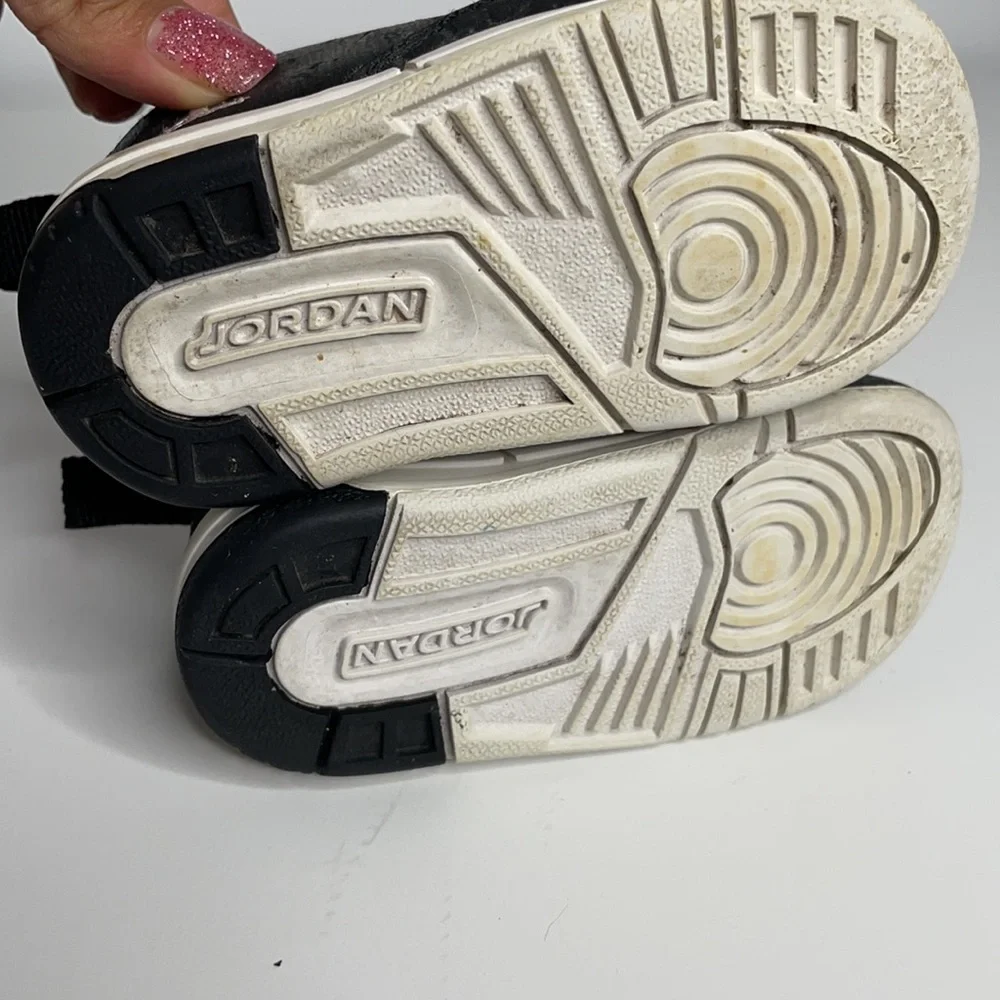 Jordan infant sneakers